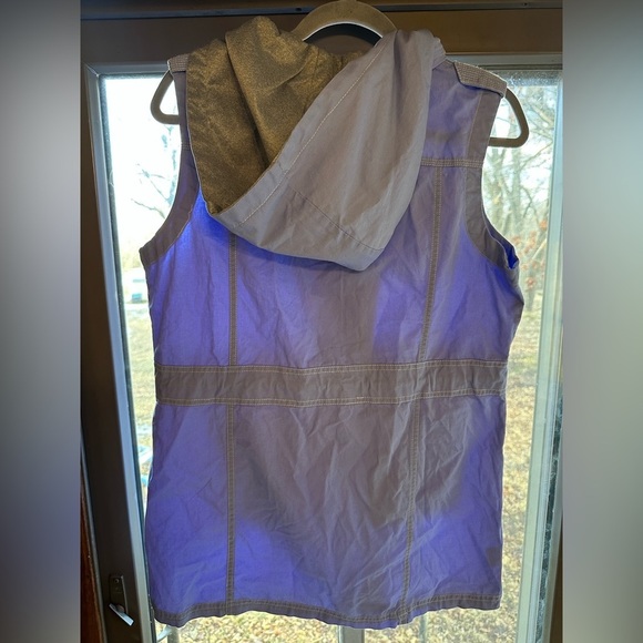 NWT Blue Zip Up Vest With Hood Size Medium - Picture 7 of 7